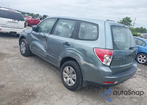 2010 Subaru Forester 2.5X из США, поврежденный, VIN JF2SH6AC0AH725910